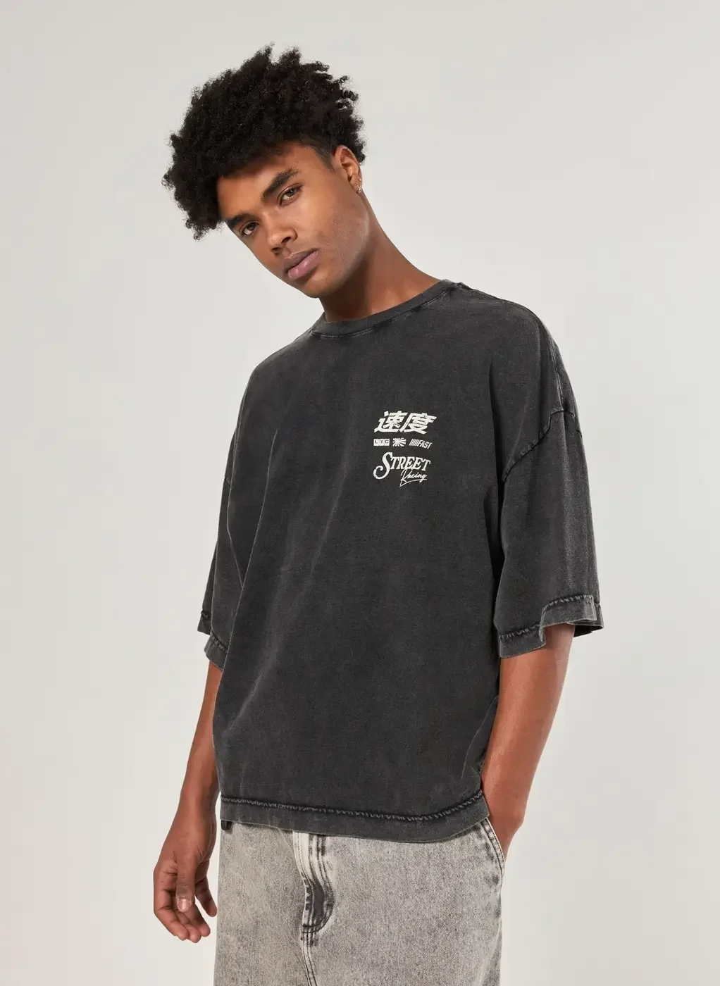 camiseta oversized cropped estonada Racing