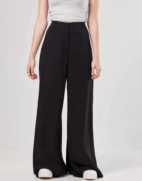 Calça Pantalona em Tecido de Viscose